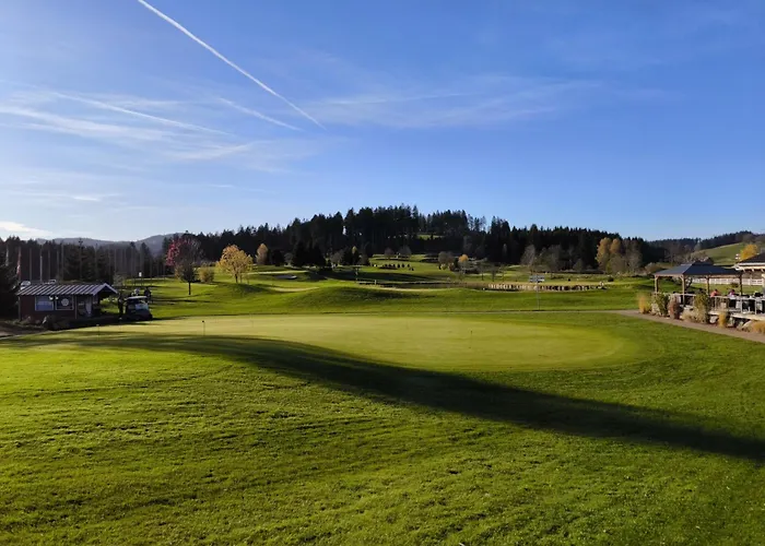 Hotel Saigerhoeh Wellness Spa Golf Wandern Ueber Dem Titisee