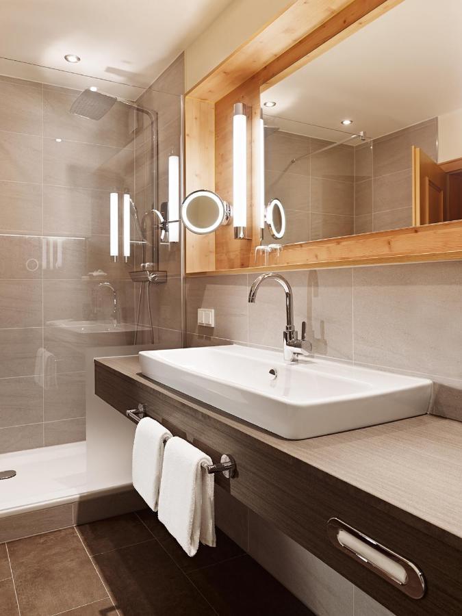 Saigerhoeh Wellness Golf Wandern Ueber Dem Titisee Hotel Lenzkirch