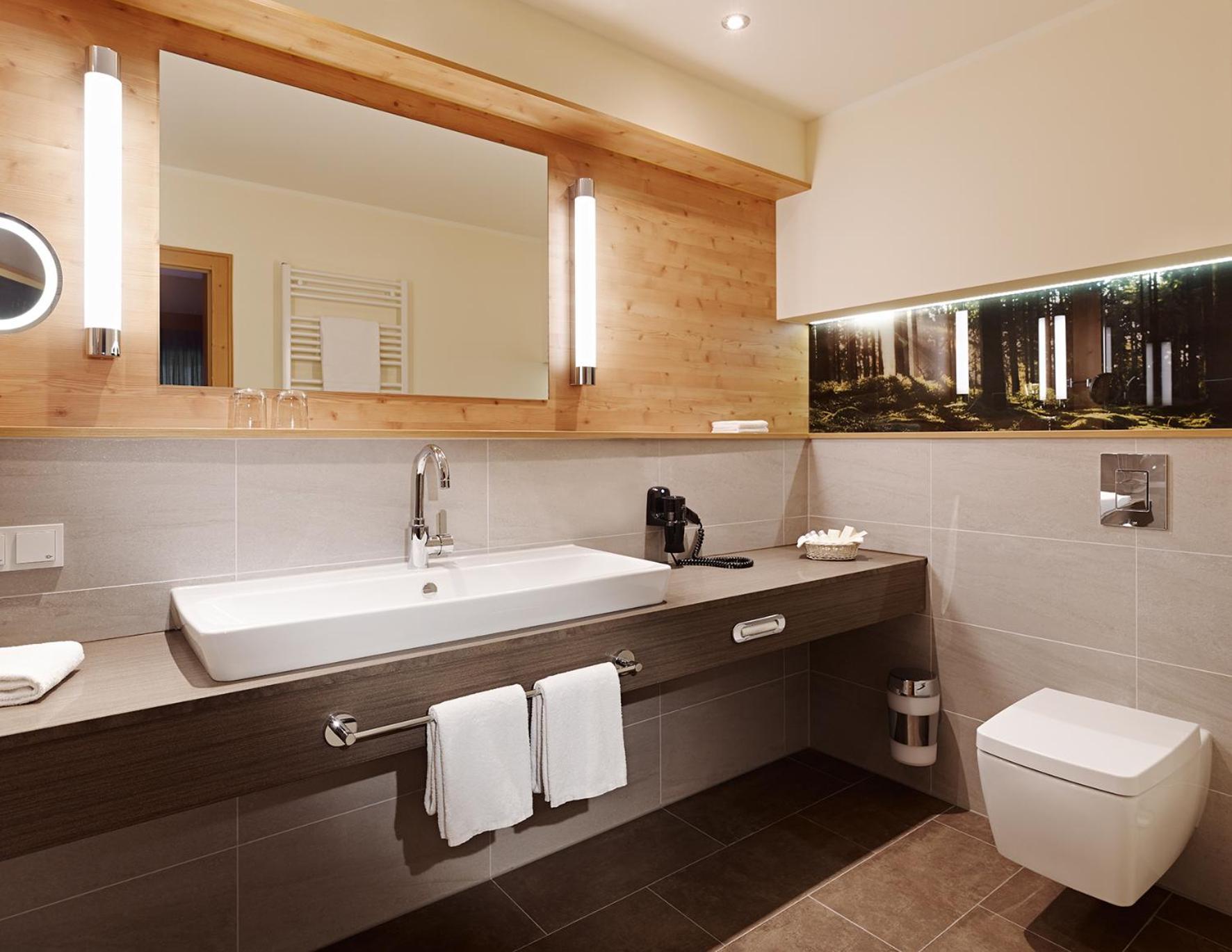 Saigerhoeh Wellness Golf Wandern Ueber Dem Titisee 4*