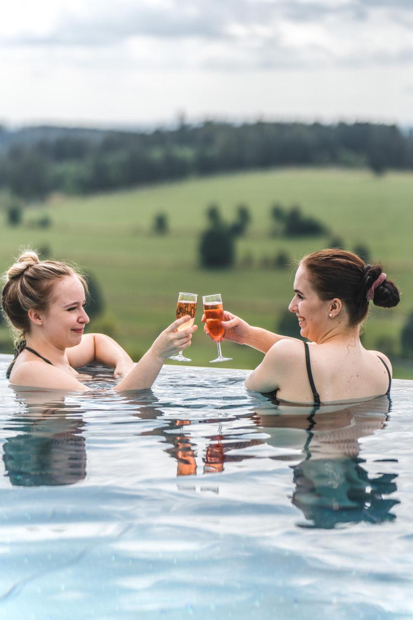 Hotel Saigerhoeh Wellness Golf Wandern Ueber Dem Titisee 4*