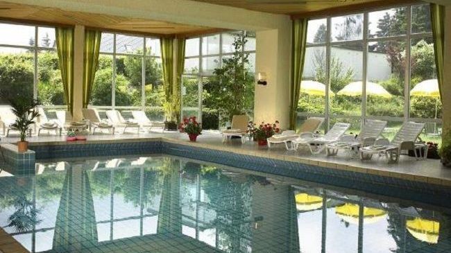 Saigerhoeh Wellness Golf Wandern Ueber Dem Titisee
